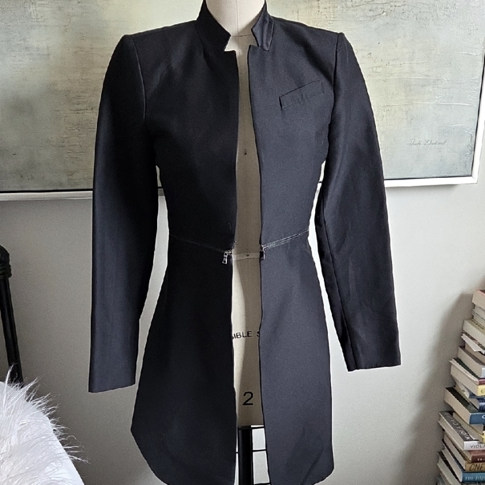 Bcbgmaxazria blazer